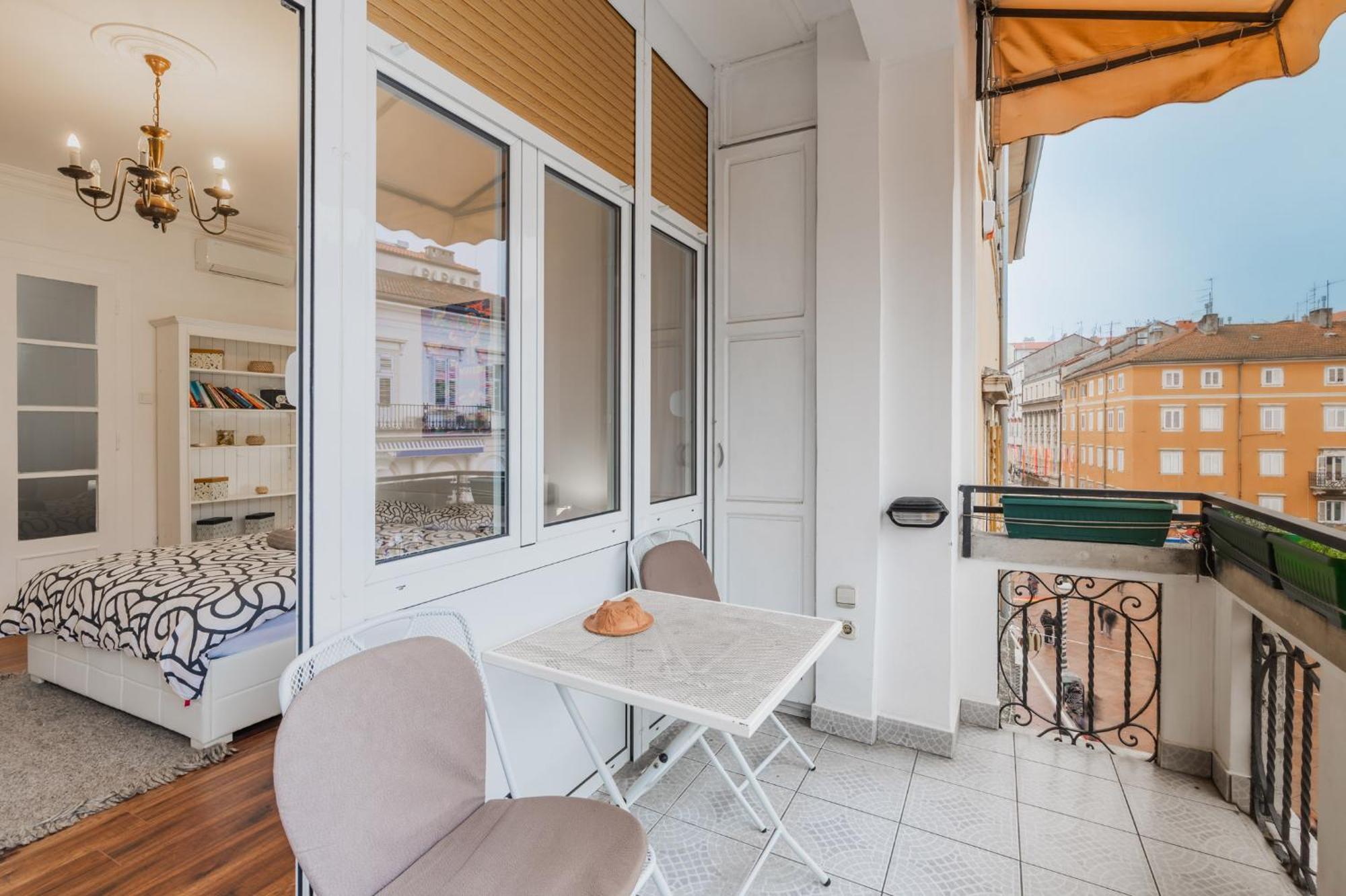 Linden Korzo Apartment Rijeka Bagian luar foto
